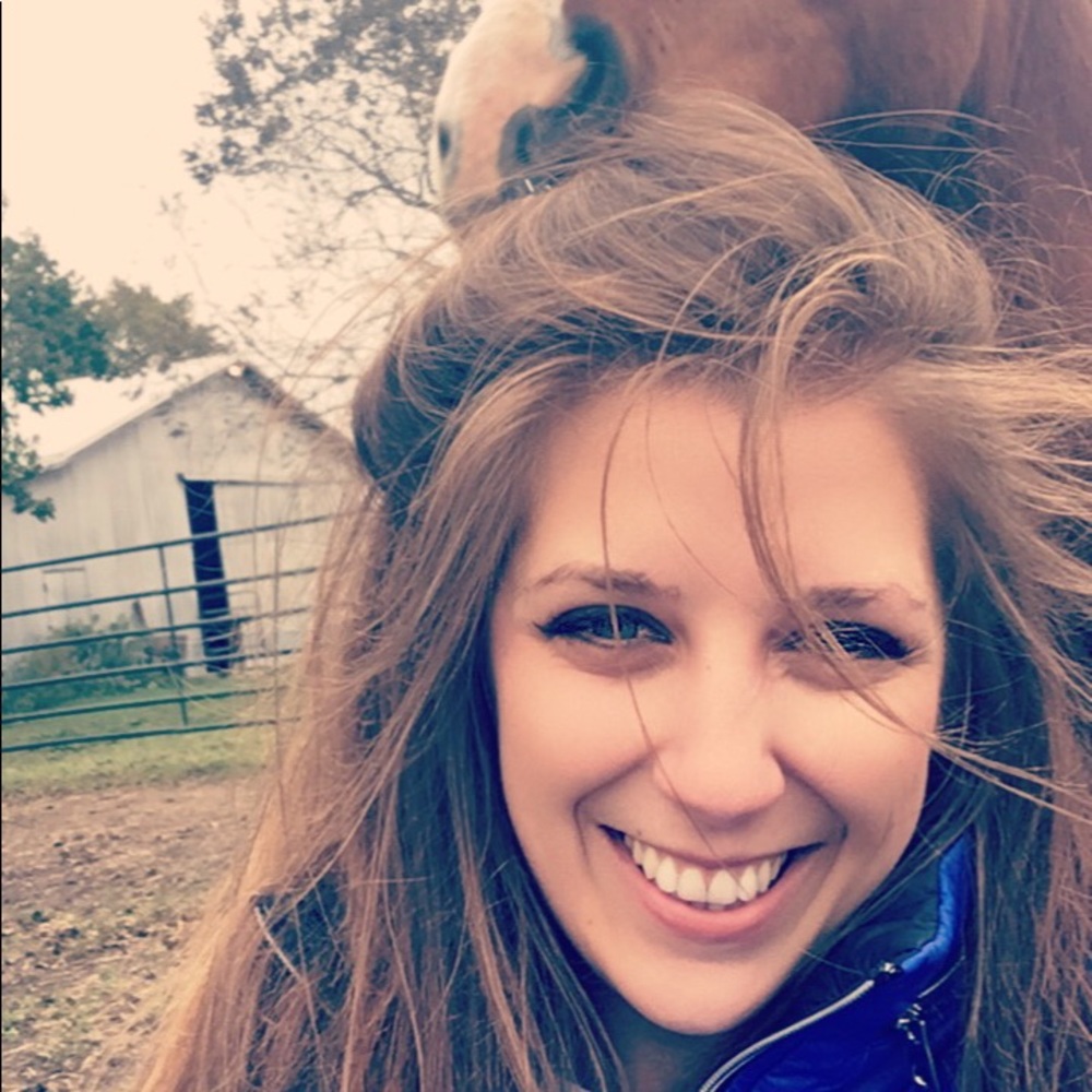 Meet your Posher, Rebecca